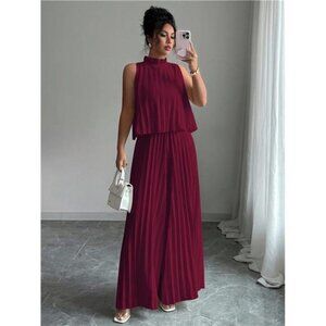 NEW - Elegant Sleeveless Round Neck Pleated Elegant Romantic Women's Jumpsuit